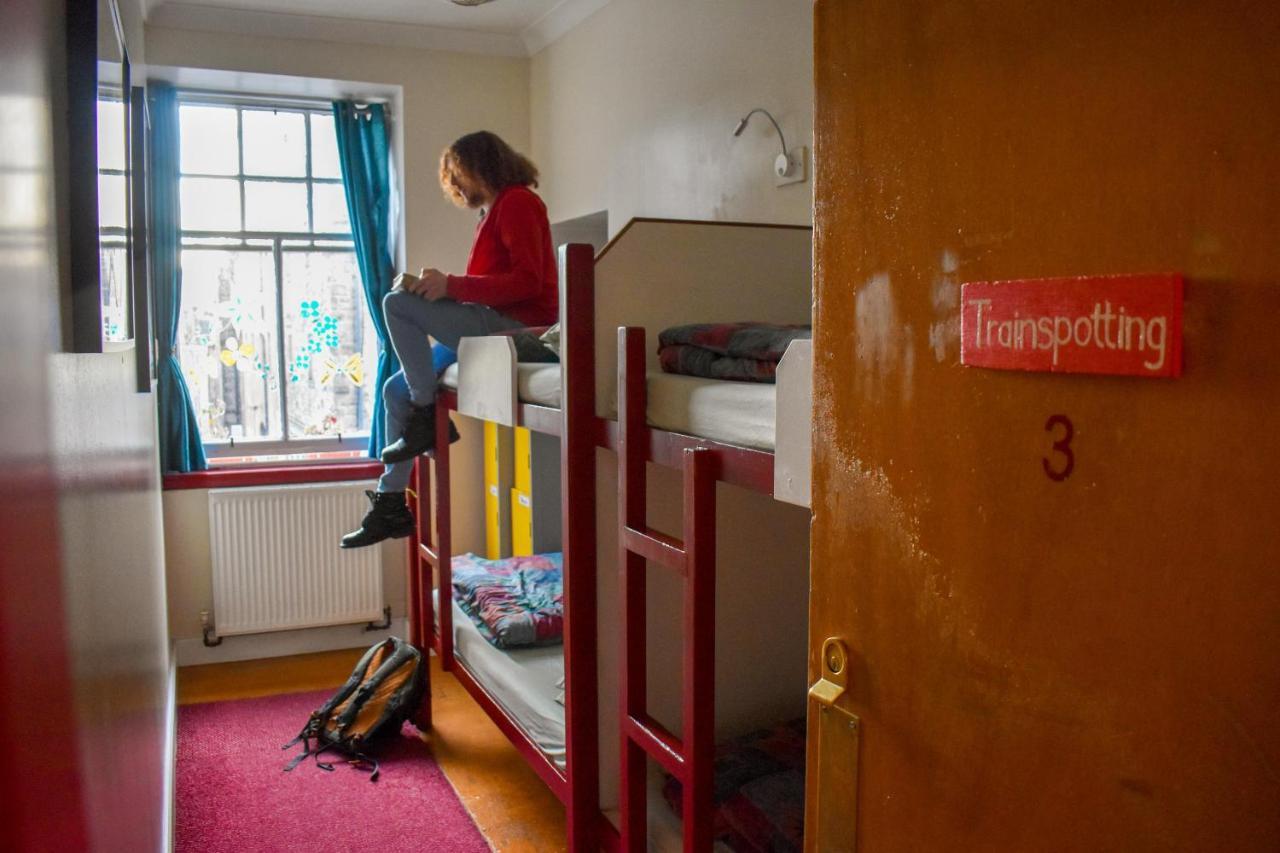 Royal Mile Backpackers Hostel Edinburgh Bagian luar foto